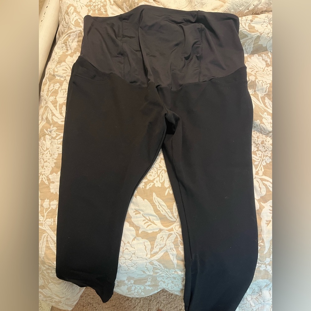 Maternity over the belly skinny pants-black